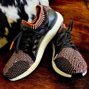 Women’s Ultra Boost Continental Adidas Shoes, sz 11